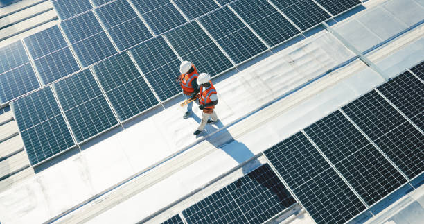 Best Roof Installation  in Maywood, CA
